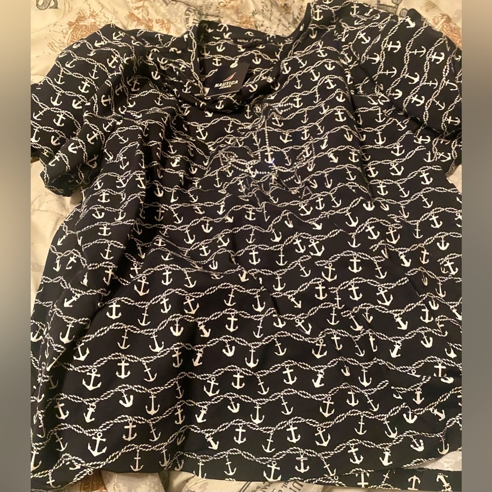 NAUTICA NAVY ANCHORS/ROPES PRINT COTTON SHORT SLEEVE TOP SIZE 2X BRAND NEW